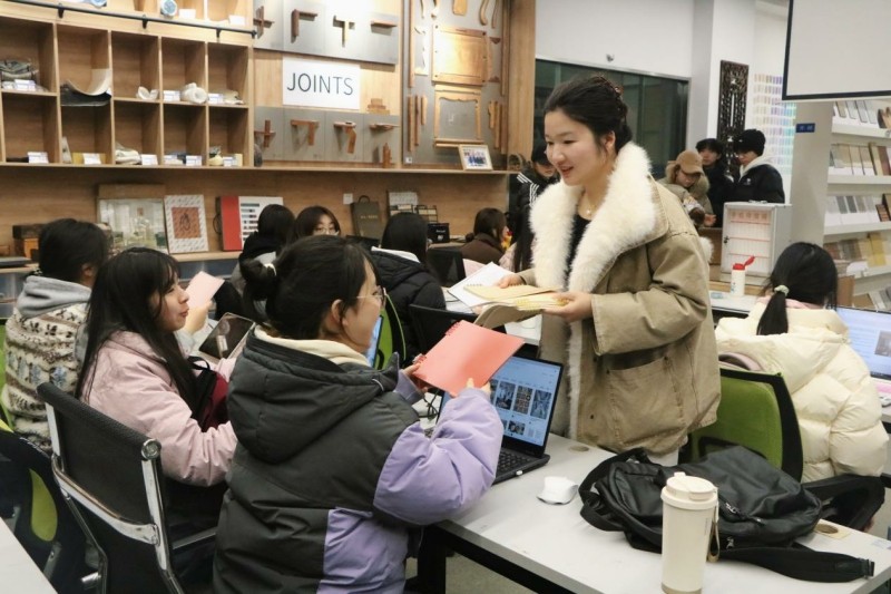 图片2.jpg 图片2.jpg